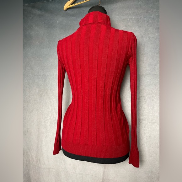 Red knit turtleneck sweater size small - Picture 5 of 6